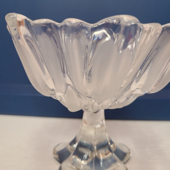 Vintage Mikasa Frosted Glass Crystal Satin Tulip Footed Bowl Dish Rare - Picture 16 of 16